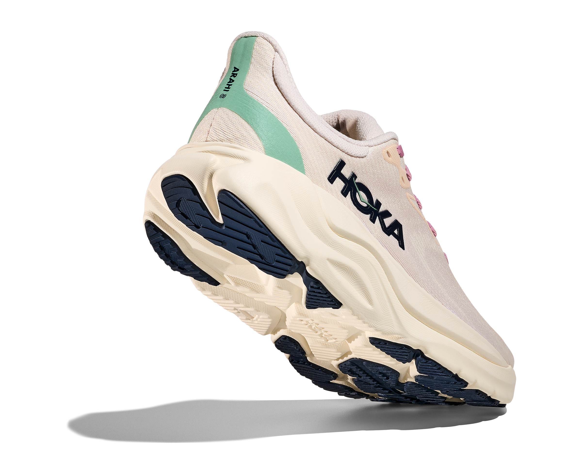 Women's Arahi 8