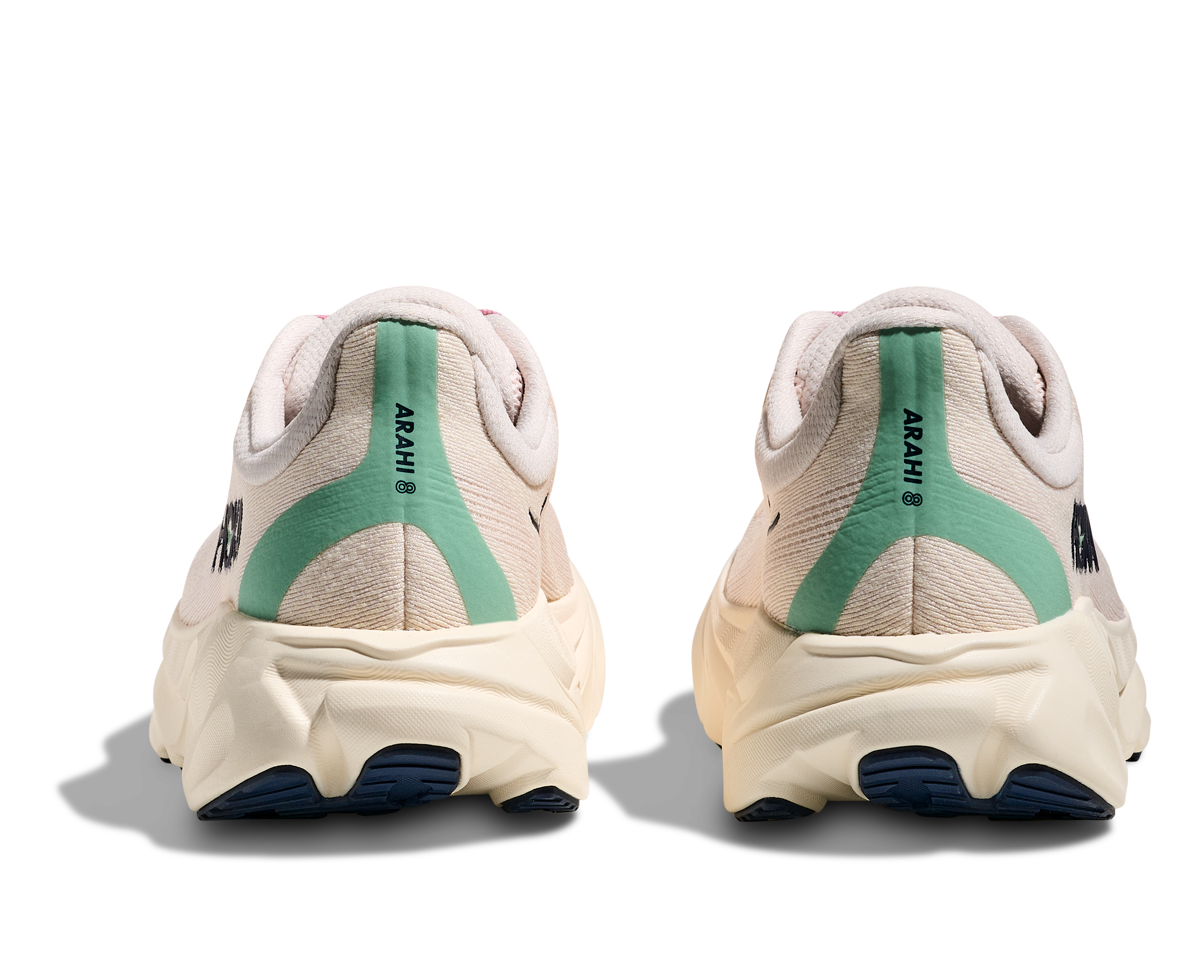 Women's Arahi 8