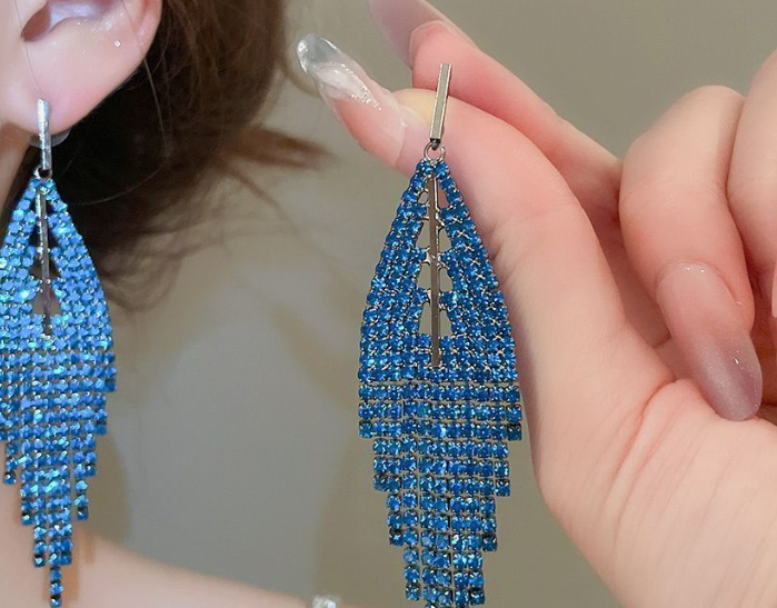 Premium Sparkling Butterfly Fringe Earrings | Delicate Luxury Geometric Studs & Statement Ear Jewelry for Women